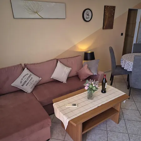 아파트 Family-friendly With Swimming Pool Opatija - Pobri, Opatija - 24607 *