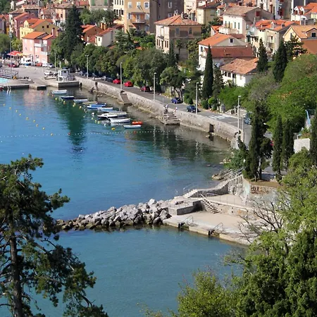 Family-friendly With Swimming Pool Opatija - Pobri, Opatija - 24607 Апартаменты Матульи