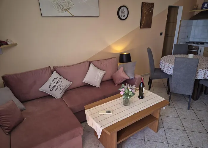 Apartment Family-friendly With Swimming Pool Opatija - Pobri, Opatija - 24607 *